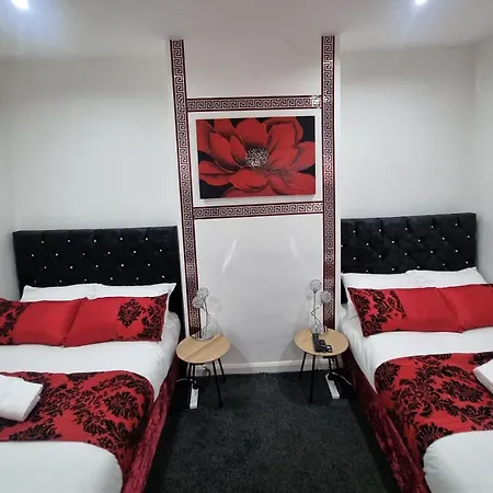 Holiday home *a!s* Setup For Your Amazing Relaxed + Free Parking + Free Fast Wifi * *
